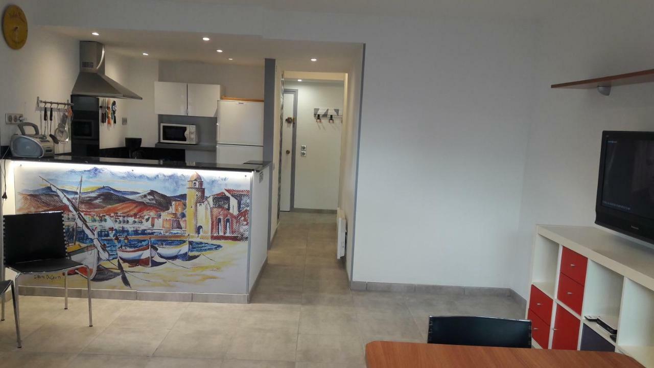 Residencia Platja De Roses Apartment Екстериор снимка