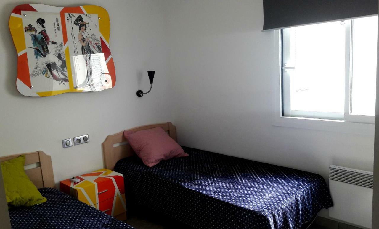 Residencia Platja De Roses Apartment Екстериор снимка
