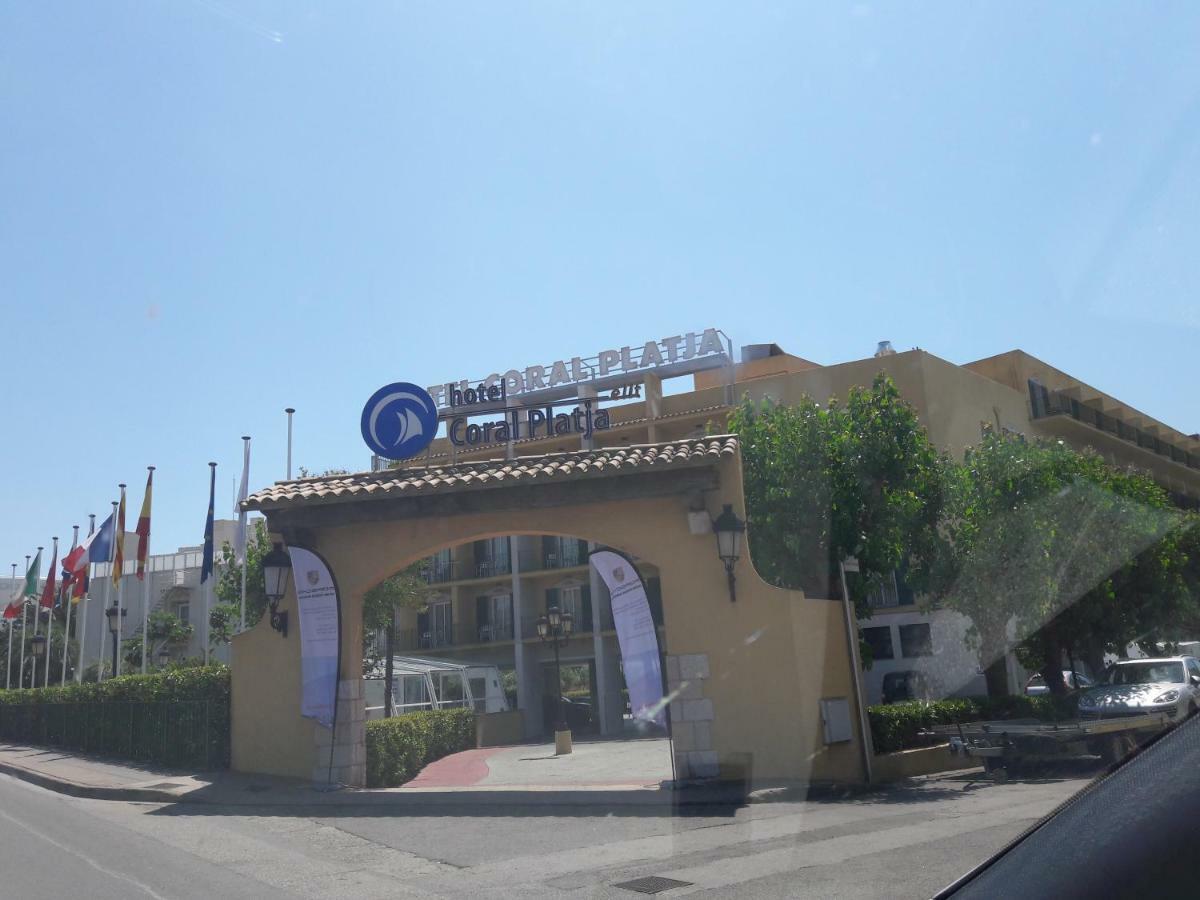 Residencia Platja De Roses Apartment Екстериор снимка